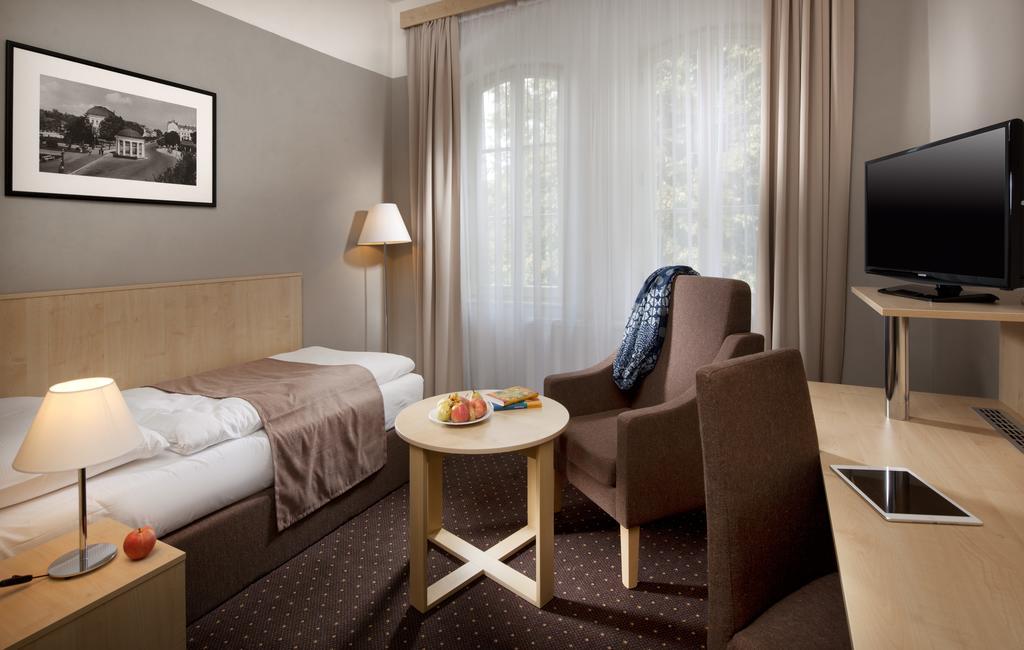 Badenia Hotel Praha ฟรันทิชโกวี ลาซเน ห้อง รูปภาพ