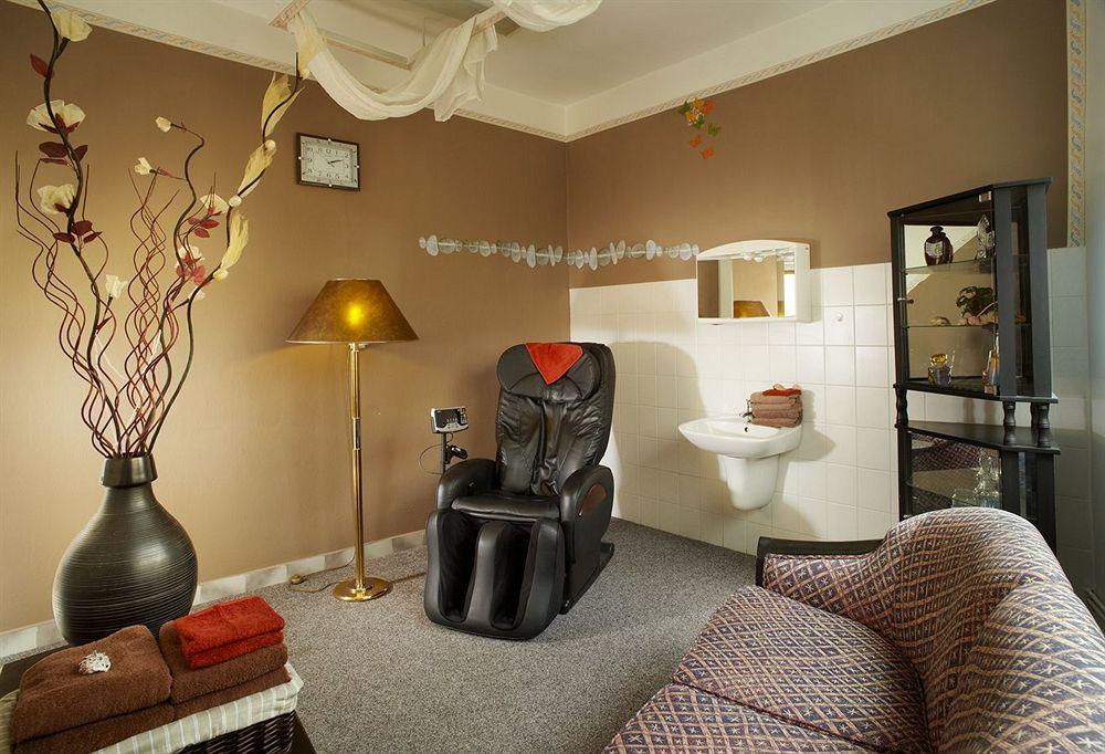 Badenia Hotel Praha ฟรันทิชโกวี ลาซเน ภายนอก รูปภาพ
