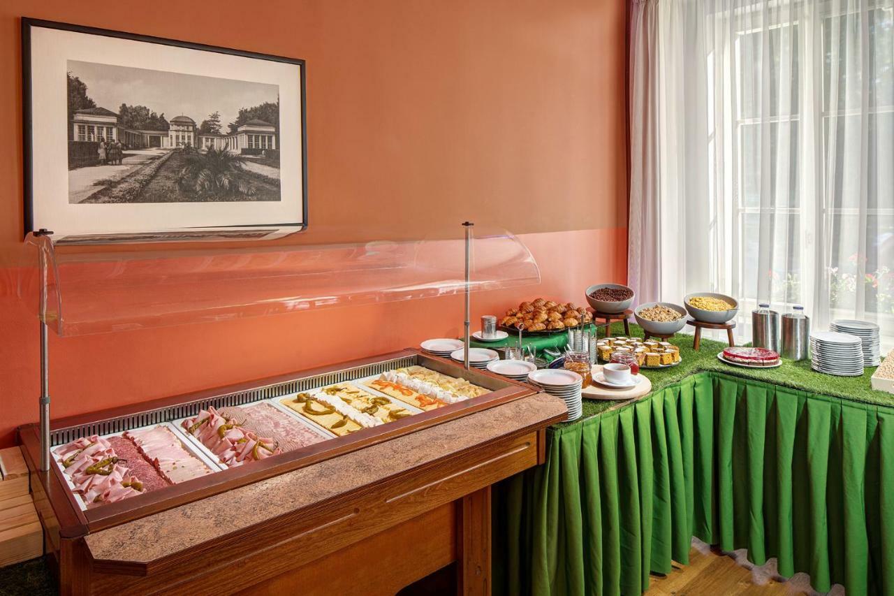 Badenia Hotel Praha ฟรันทิชโกวี ลาซเน ภายนอก รูปภาพ