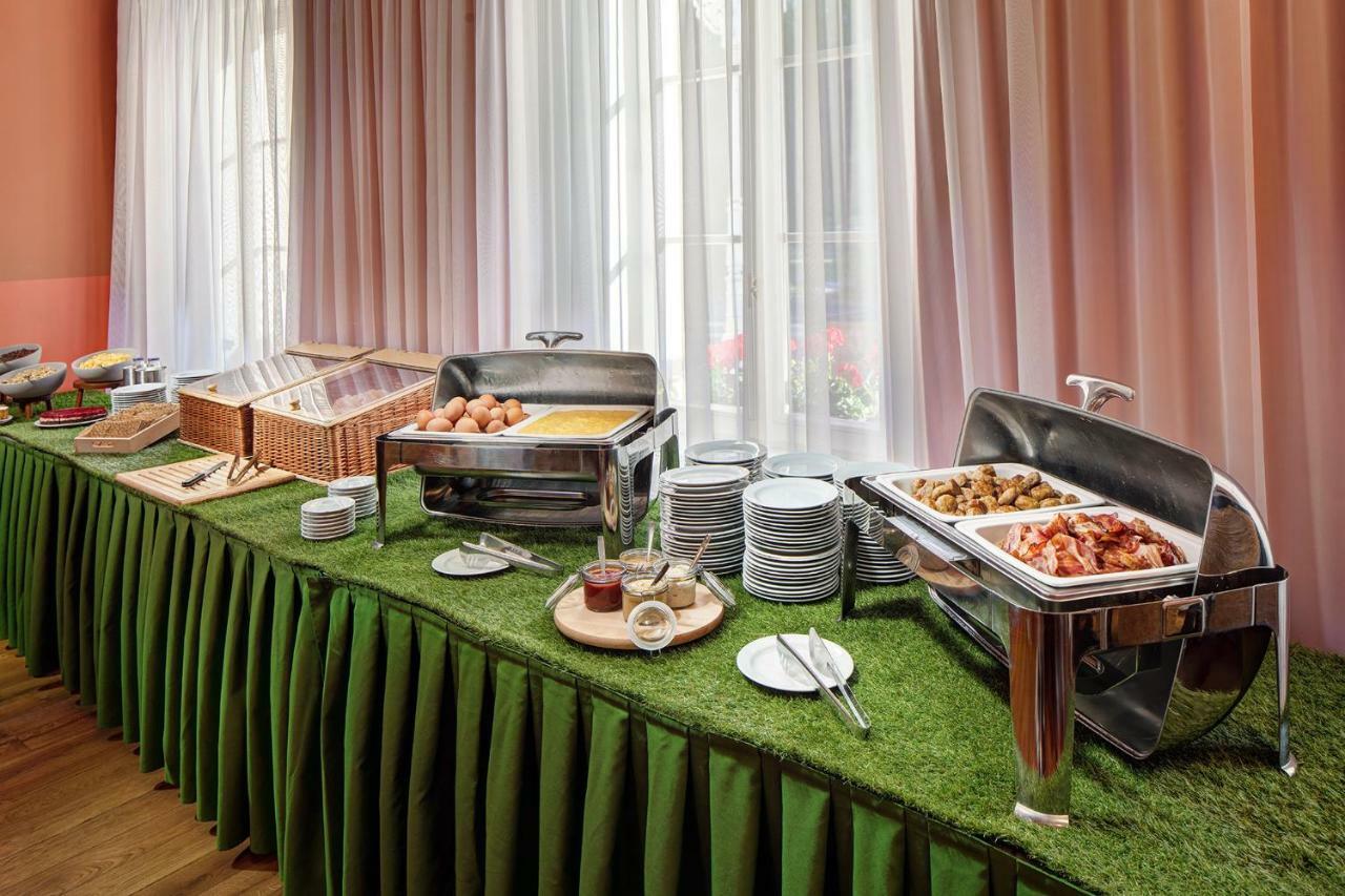 Badenia Hotel Praha ฟรันทิชโกวี ลาซเน ภายนอก รูปภาพ